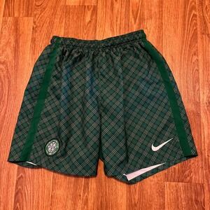 Nike Celtic FC Soccer Shorts Men Medium Plaid Tartan Green Football‎